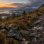 Ben Lomond randonnée Écosse : sentier vers la crête depuis Rowardennan, au golden hour