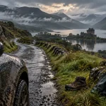 Écosse en juin : route humide, loch brumeux et conduite en Highlands